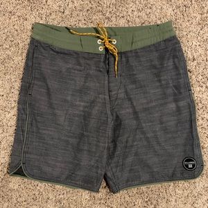 Billabong boardshorts